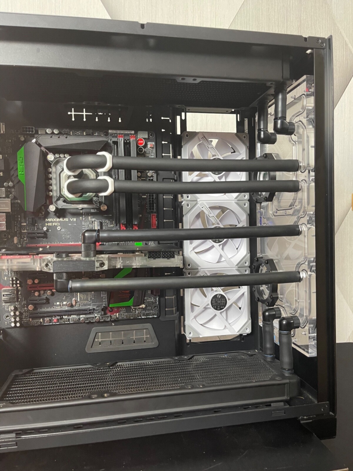 Dynamic DUO XL Ver. 2 – Front Panel Distro Water Cooling Reservoir for 011-XL