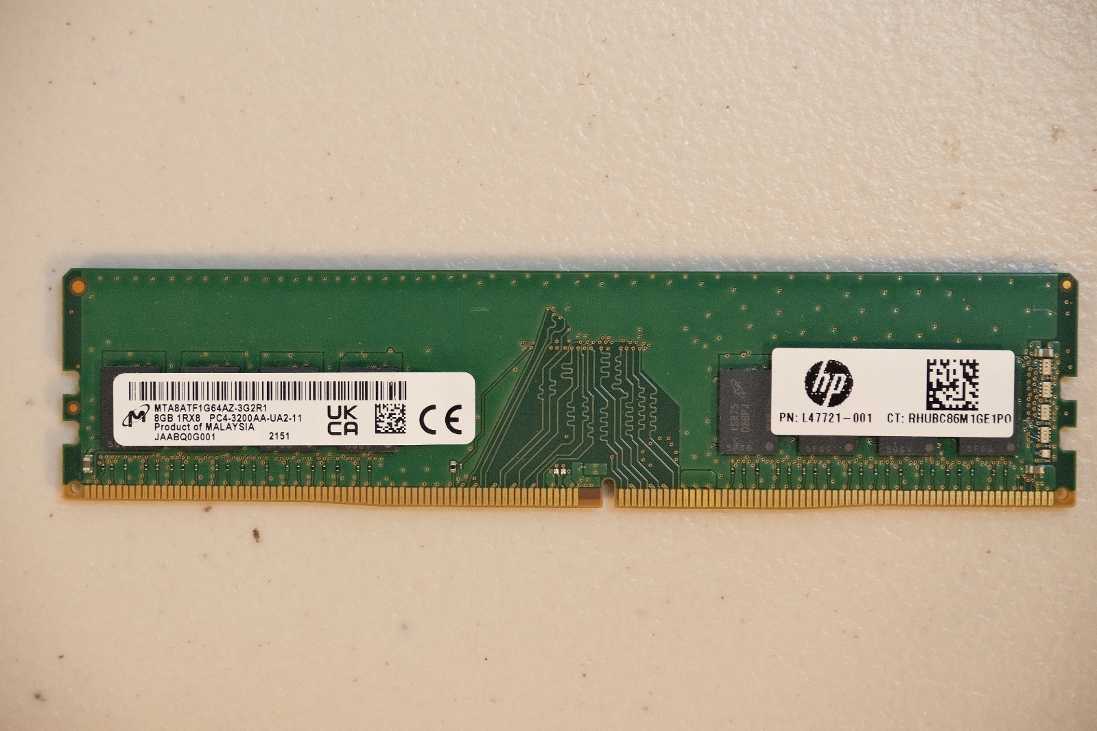 Micron 8GB DDR4 3200MHz 1Rx8 Desktop RAM MTA8ATF1G64AZ-3G2R1
