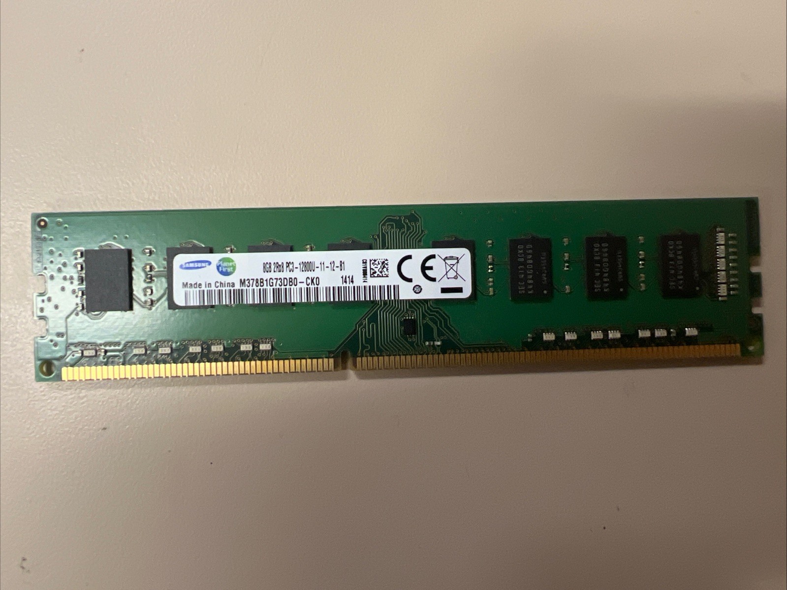 Samsung 8GB DDR3 RAM PC3-12800 1600MHz non-ECC Unbuffered CL11 M378B1G73DB0-CK0