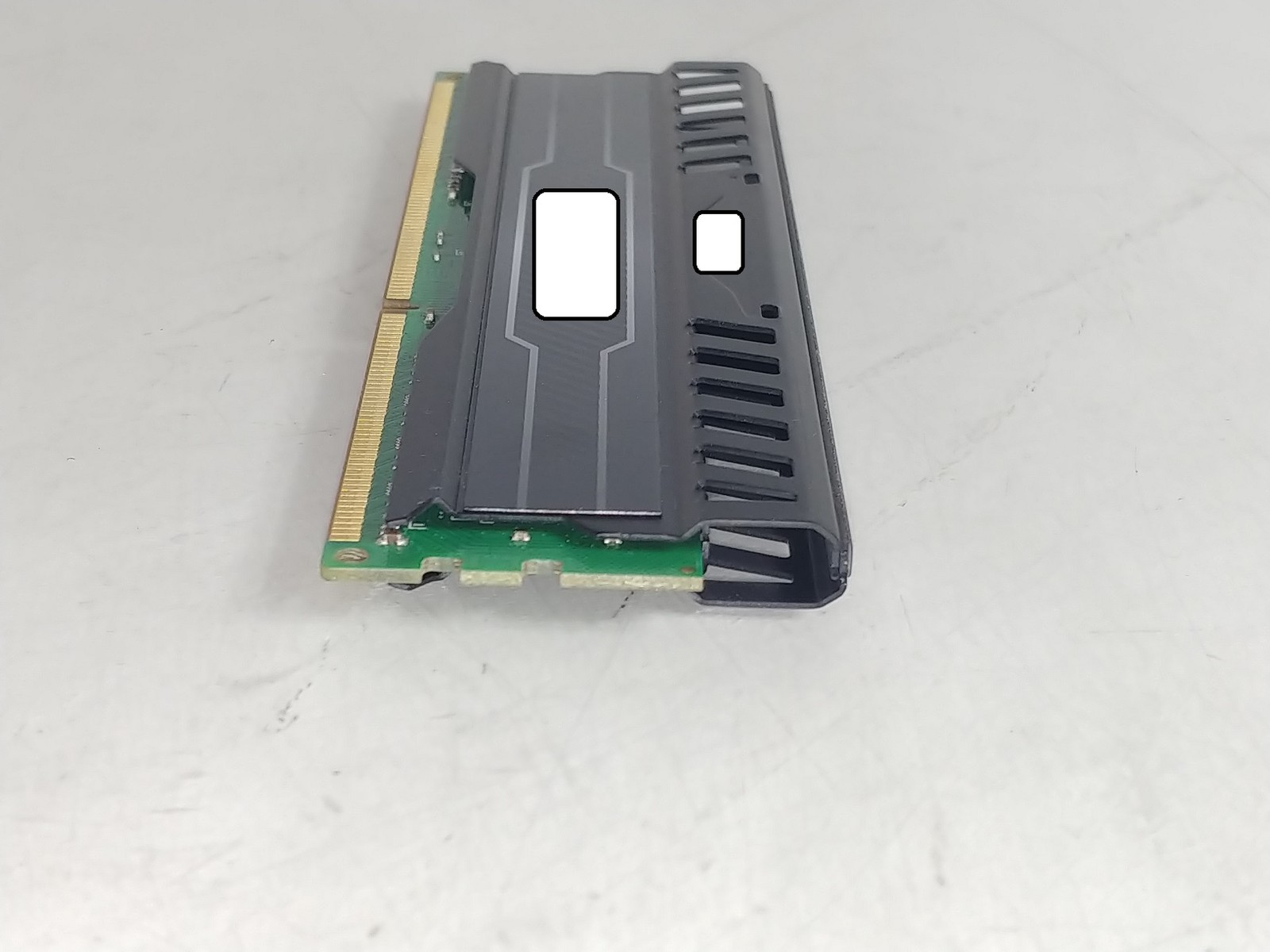 Mixed Brand 8 GB PC3-12800 (DDR3-1600) 2Rx8 DDR3 Shielded Desktop RAM