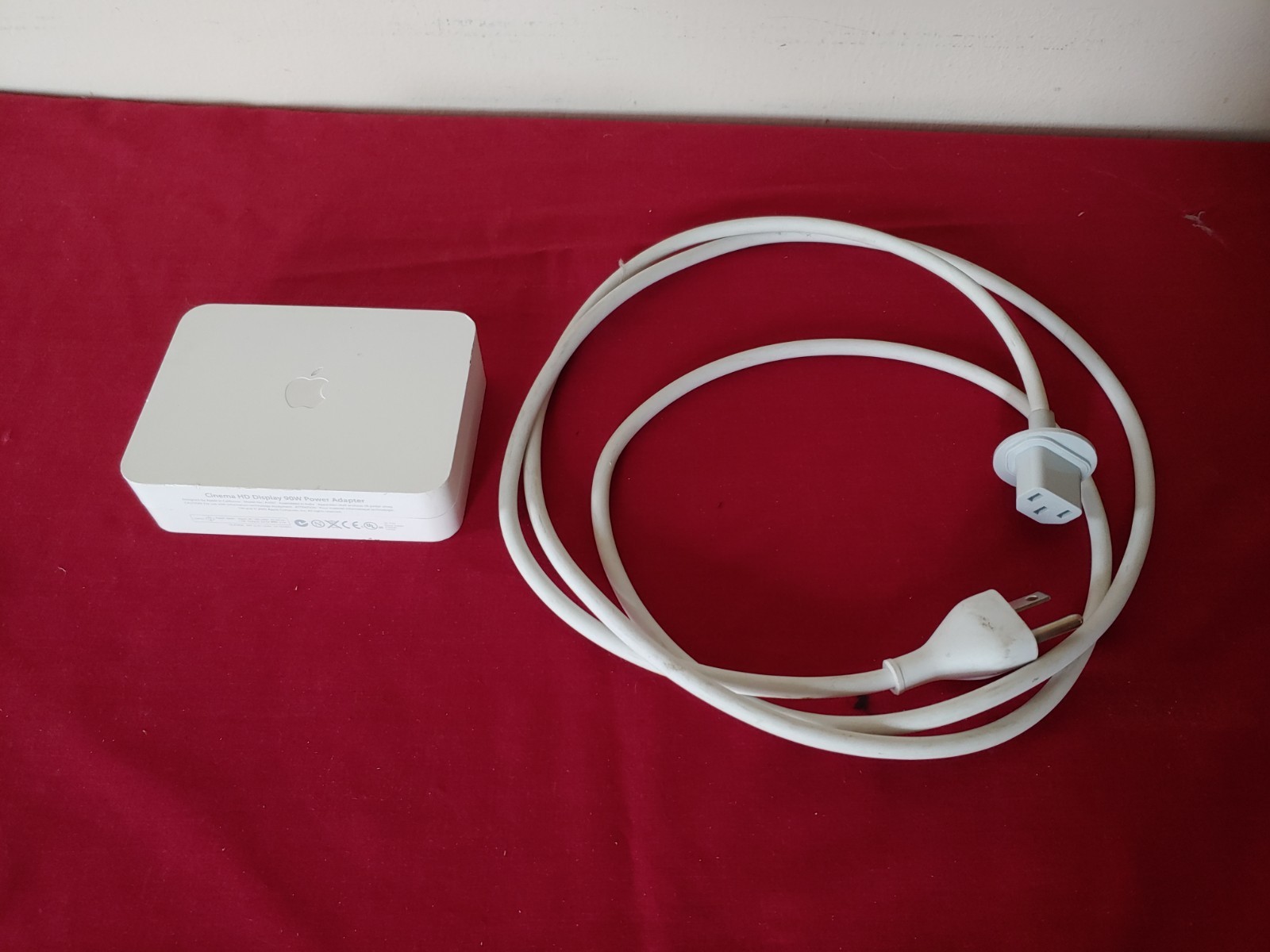 Apple A1097 Cinema HD Display 90W AC Adapter – Original – Works OEM