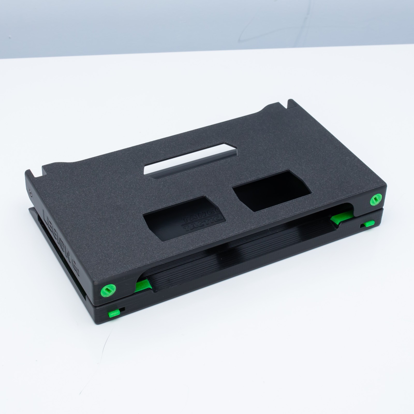 Legion Go 1 Keyboard Clamshell Attachment for Lenovo Multidevice Keyboard (PETG)