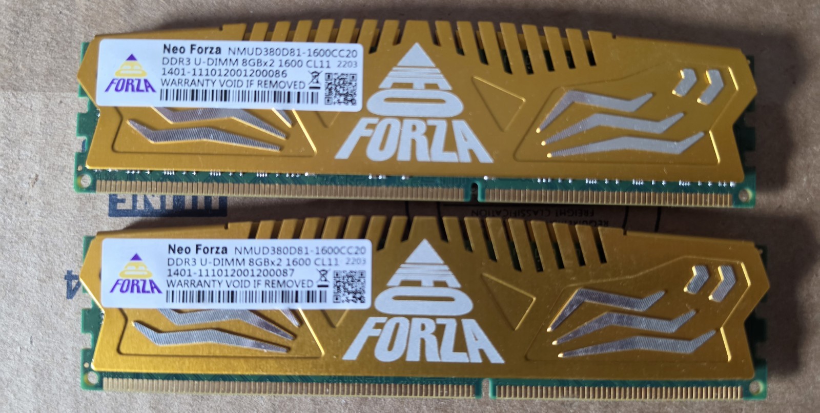 Neo Forza 16GB (8GB X 2) DDR3-1600 PC3-12800 Desktop Ram NMUD380D81-1600CC20