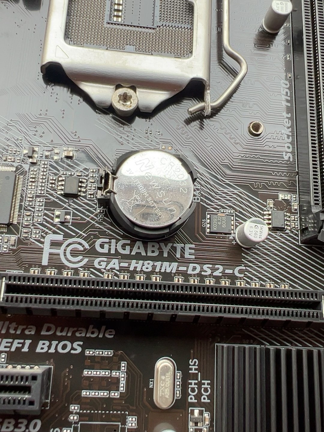 FOR GIGABYTE GA-H81M-DS2-C LGA1150 DDR3*2 16GB VGA Micro ATX Ｍotherboard Test OK