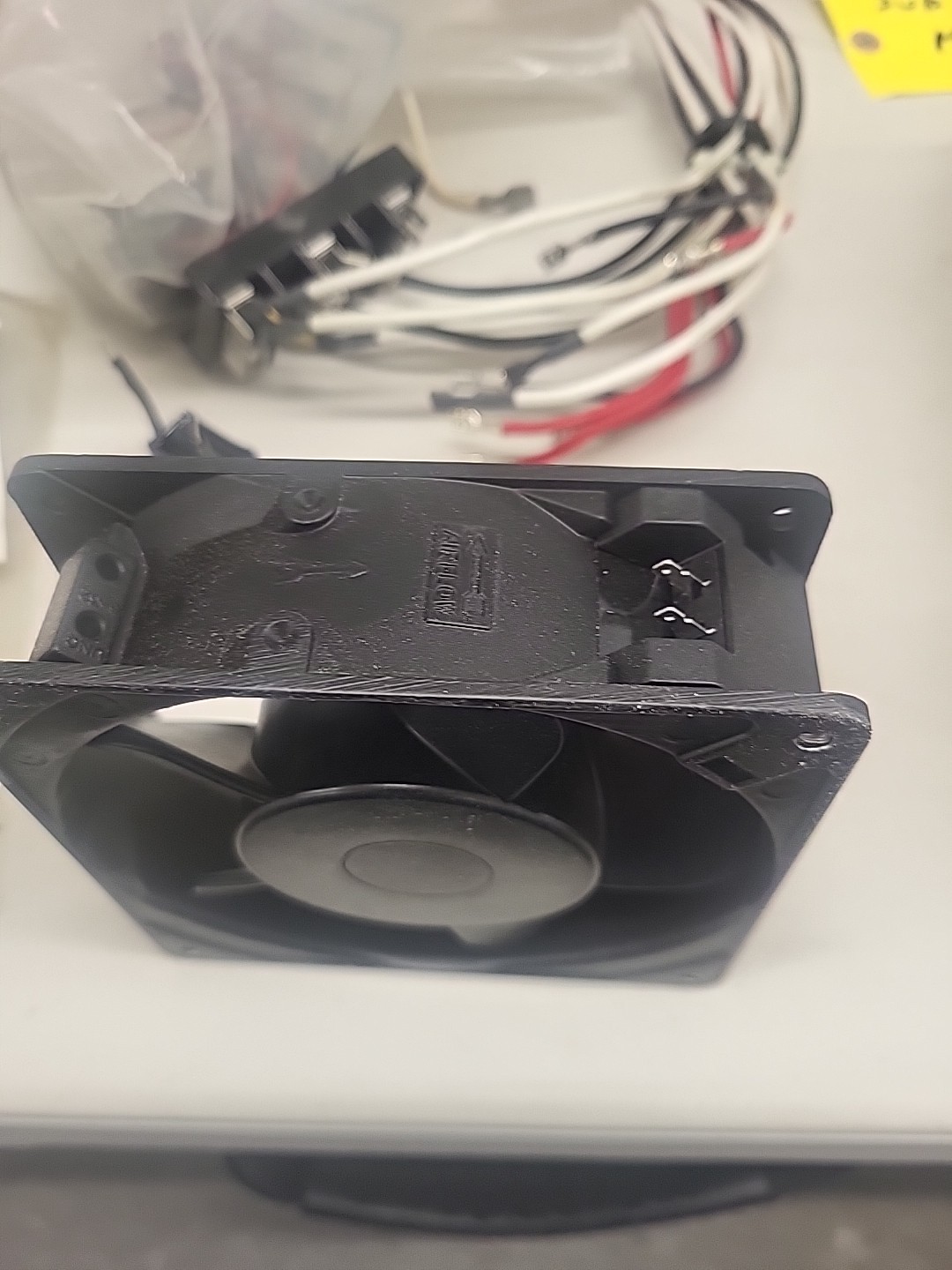 U.S. TOYO FAN MODEL: USTF120382302T VOLTS: 230 HERTZ: 50/60 WATTS: 7.5 7.5