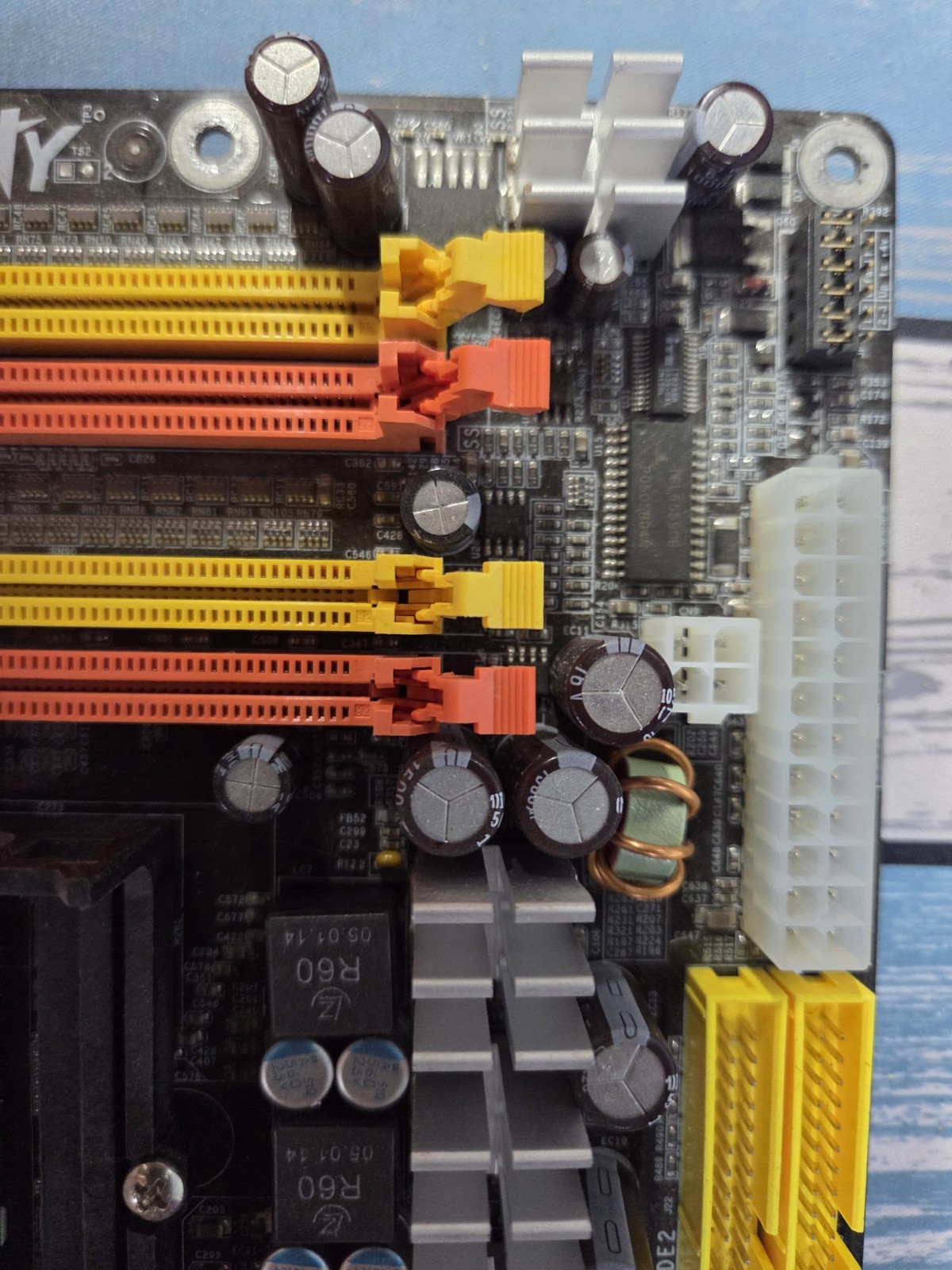 DFI Lanparty NF4 SLI-D Full ATX Socket 939 Tested & Working
