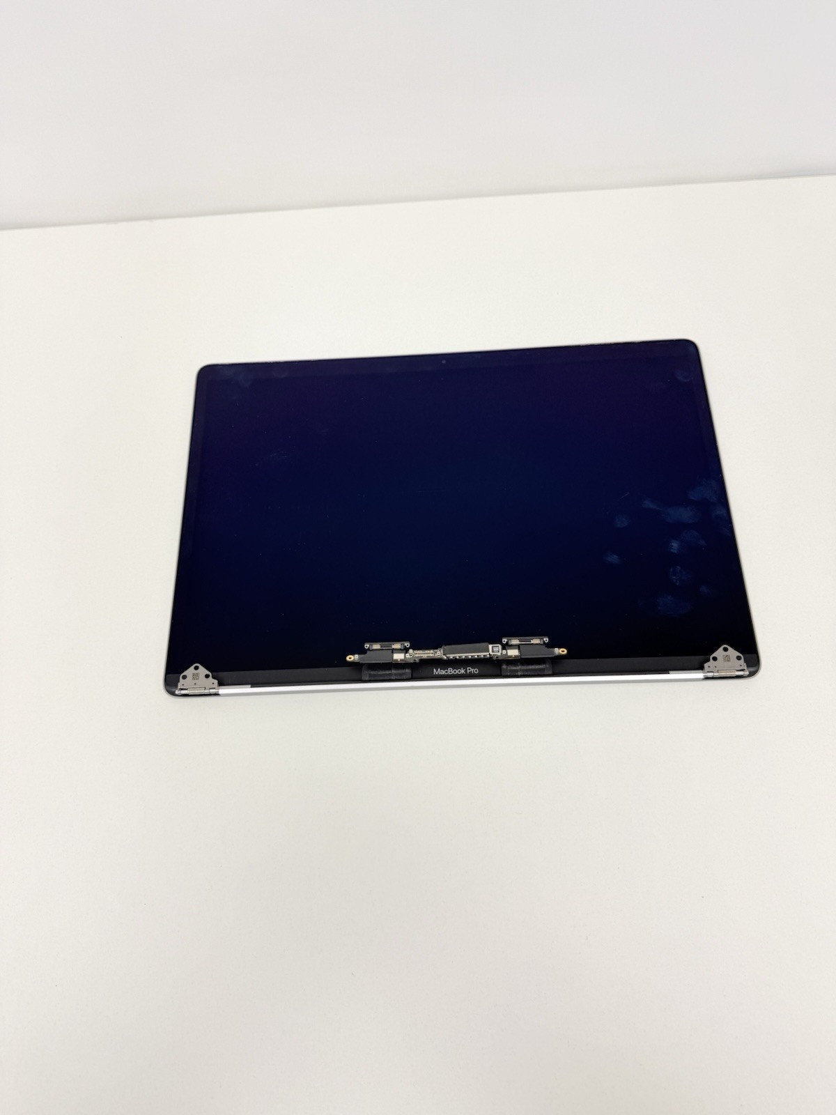 Geniune Apple LCD Screen Assembly MacBook Pro 15 A1990 2018 2019 GRAY