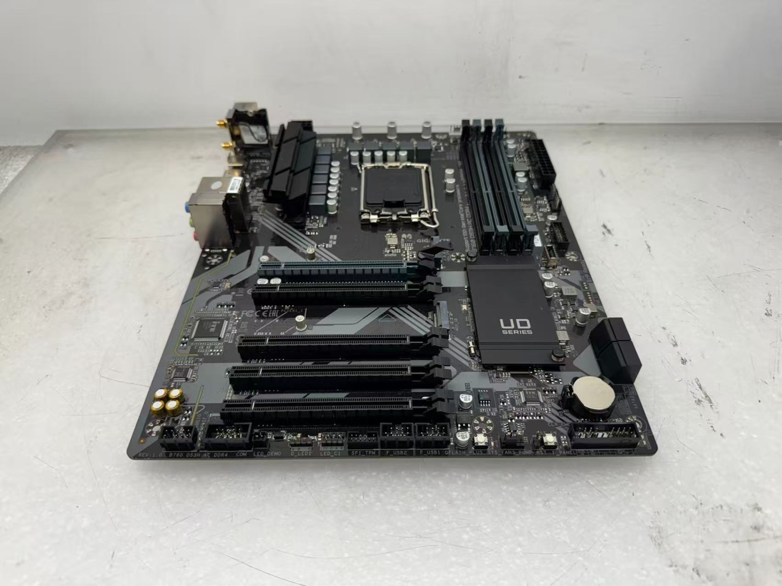 GIGABYTE B760 DS3H AC DDR4 Intel LGA 1700 ATX Motherboard