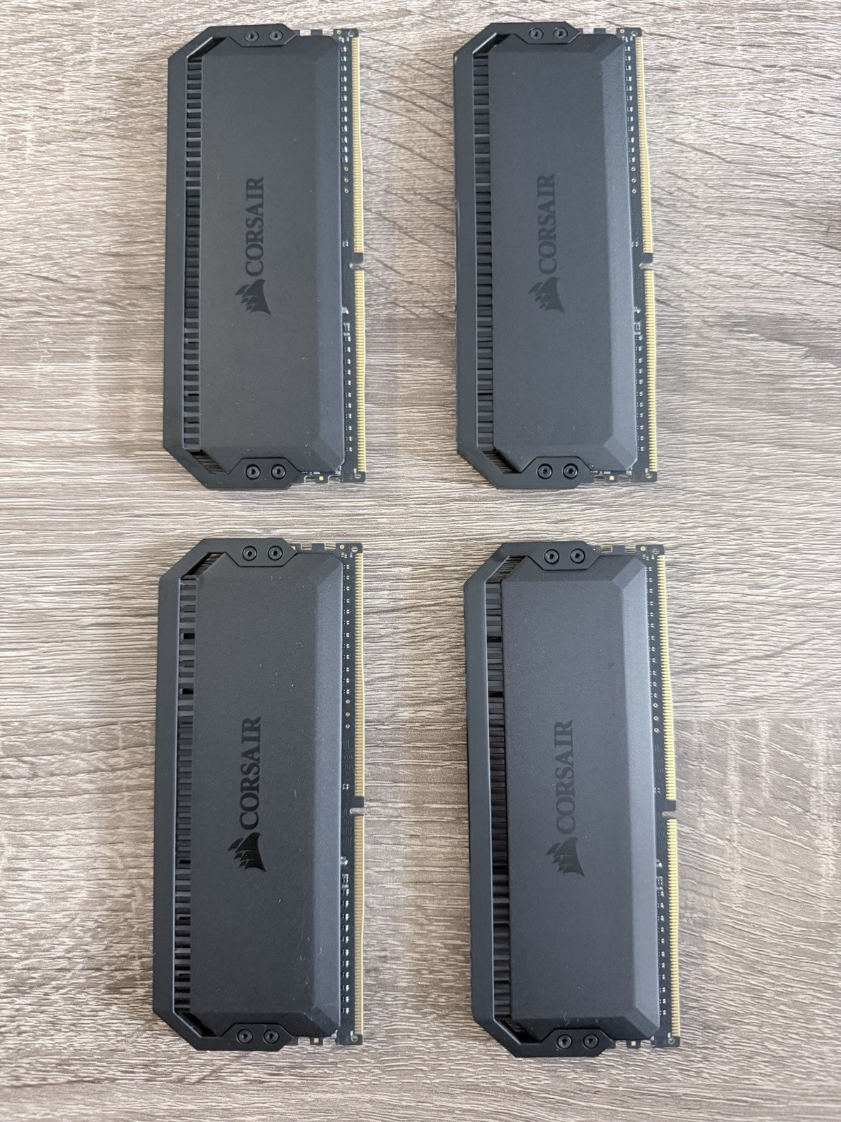 Corsair Dominator Platinum RGB 32GB (4x8GB)DDR4-3600 CL16 CMT32GX4M4K3600C16 RAM