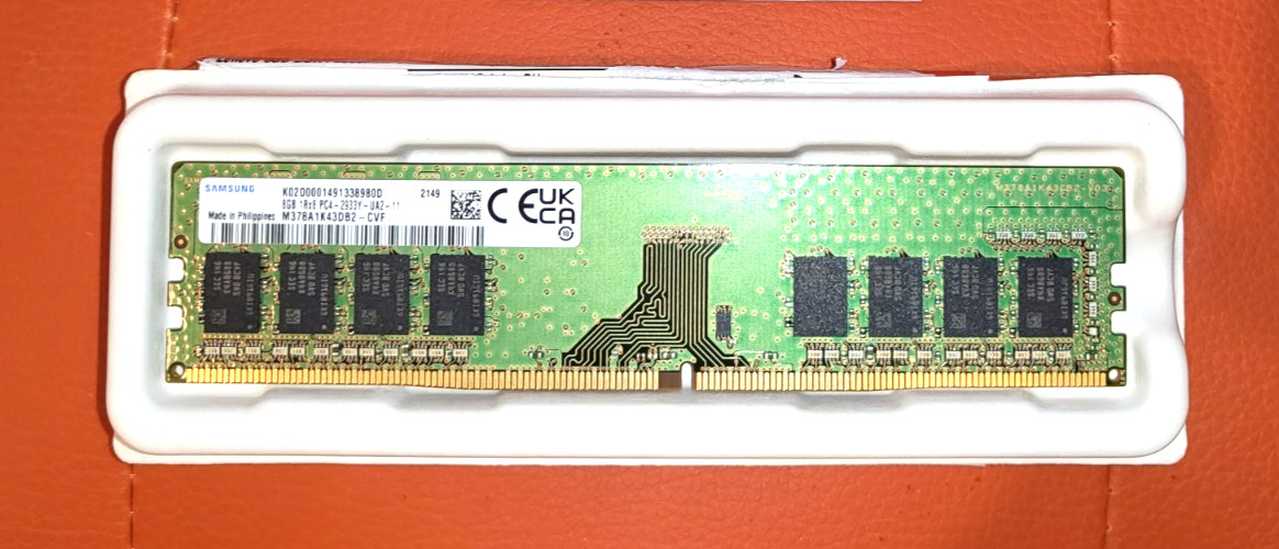 Samsung 16GB KIT (2x 8GB) PC4-2933Y DIMM DDR4 Non-ECC 288-Pin Desktop Memory RAM