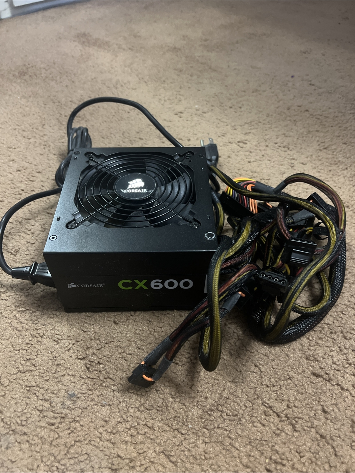 Corsair CX600 75-001668 20+4 Pin 600W ATX Desktop Power Supply