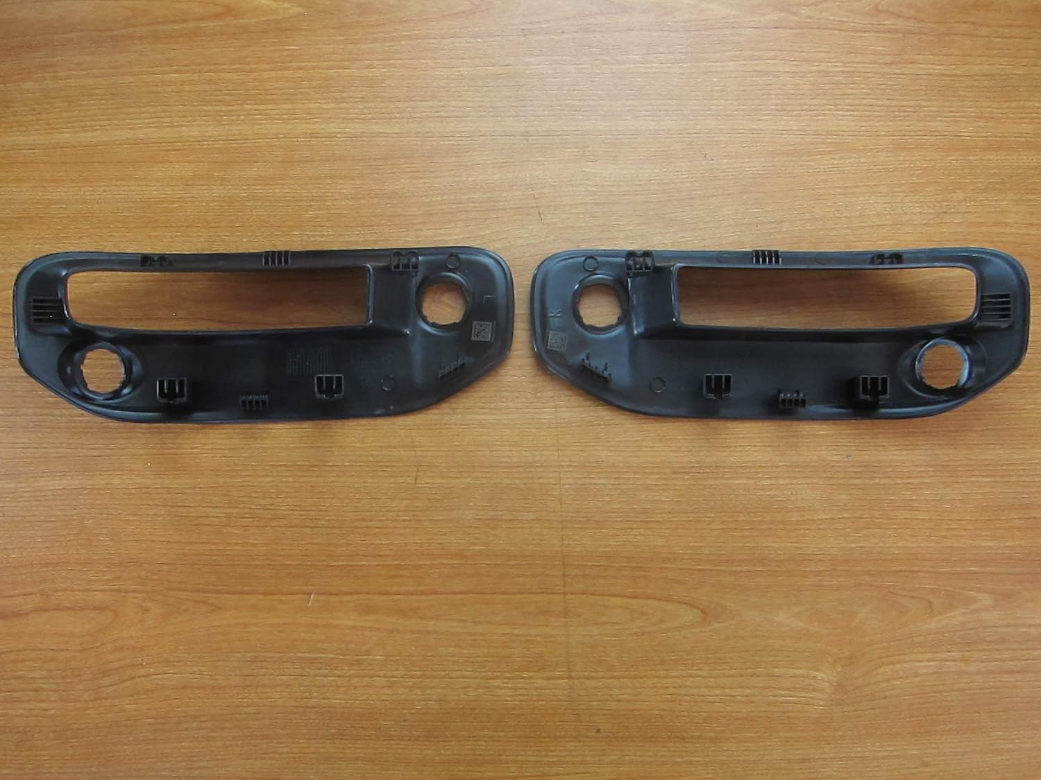 Ram 1500 DT Right & Left LED Fog Lamp Bezel Kit New OEM