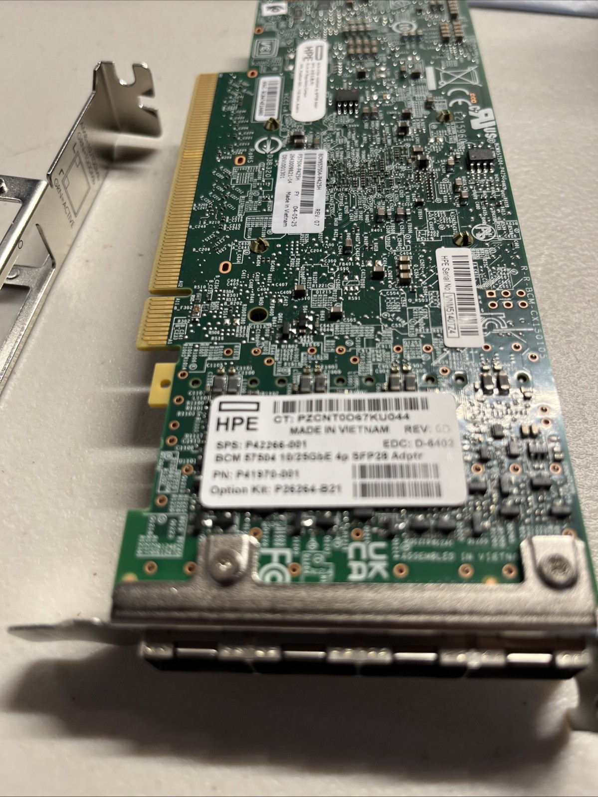 HPE Broadcom BCM57504 Ethernet 10/25Gb 4port SFP28 Adapter P26264-B21 P42266-001