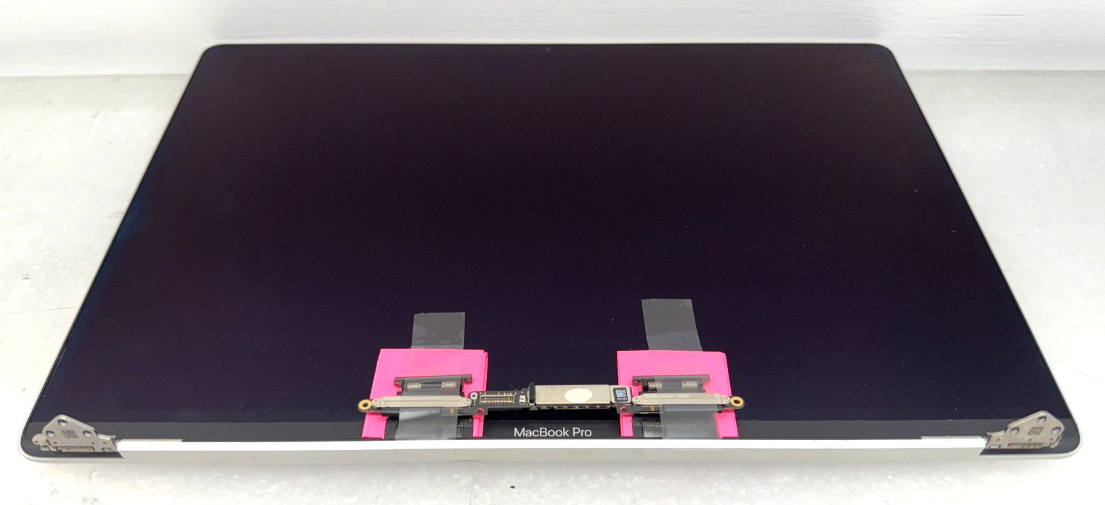 Genuine Apple LCD Screen Assembly 16″ MacBook Pro A2141 2019 2020 Silver