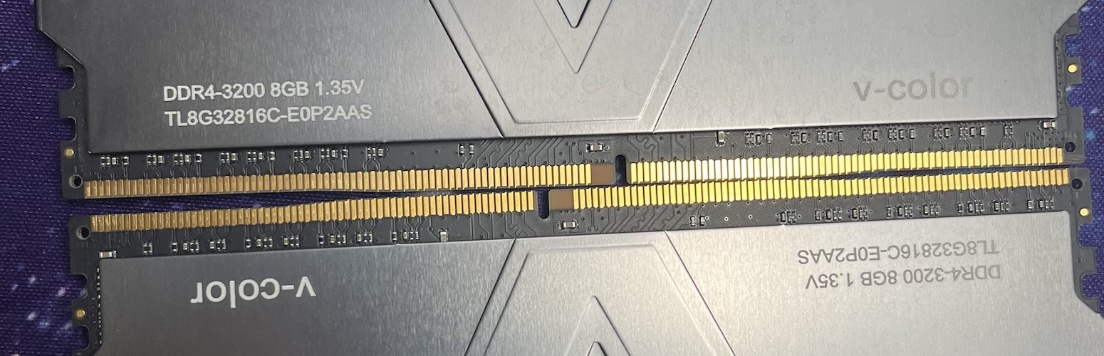 V-Color DDR4 16GB (2x8GB) 3200MHz RGB Crystals