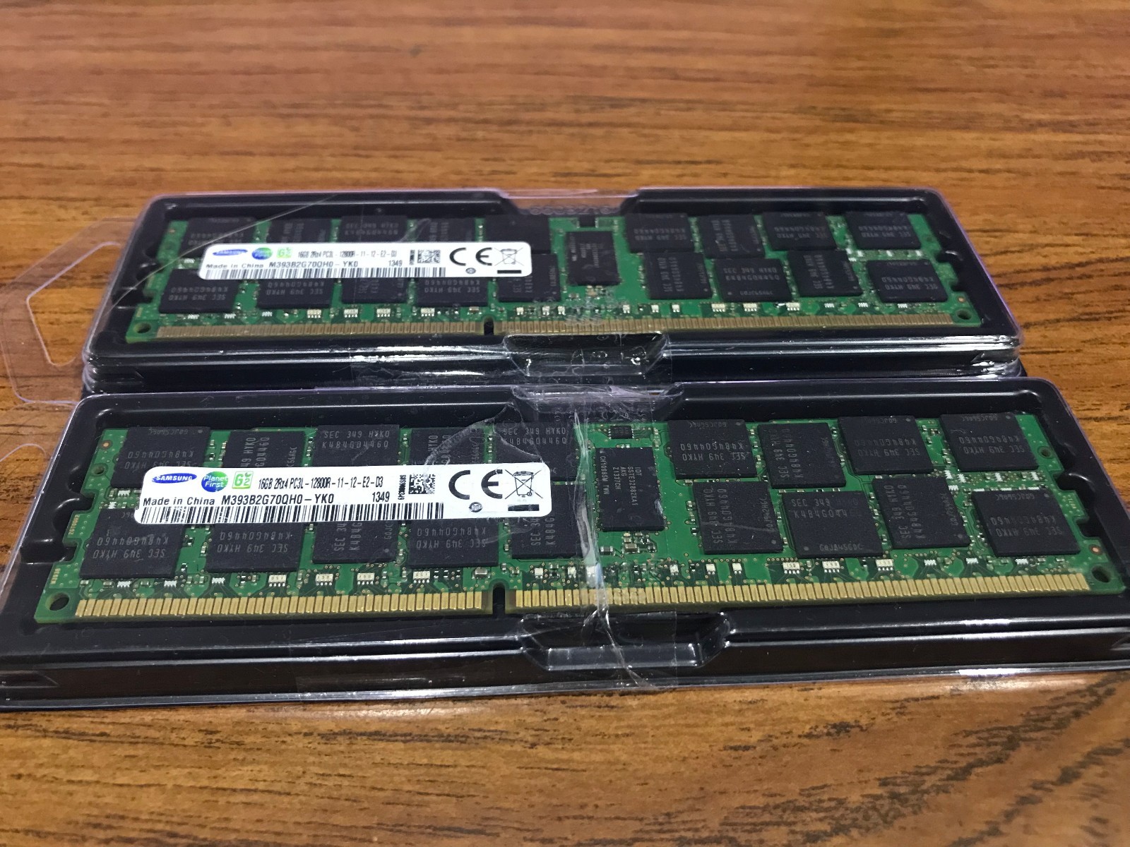 M393B2G70QH0-YK0 Samsung 16Gb 2Rx4 PC3L-12800R Memory RAM