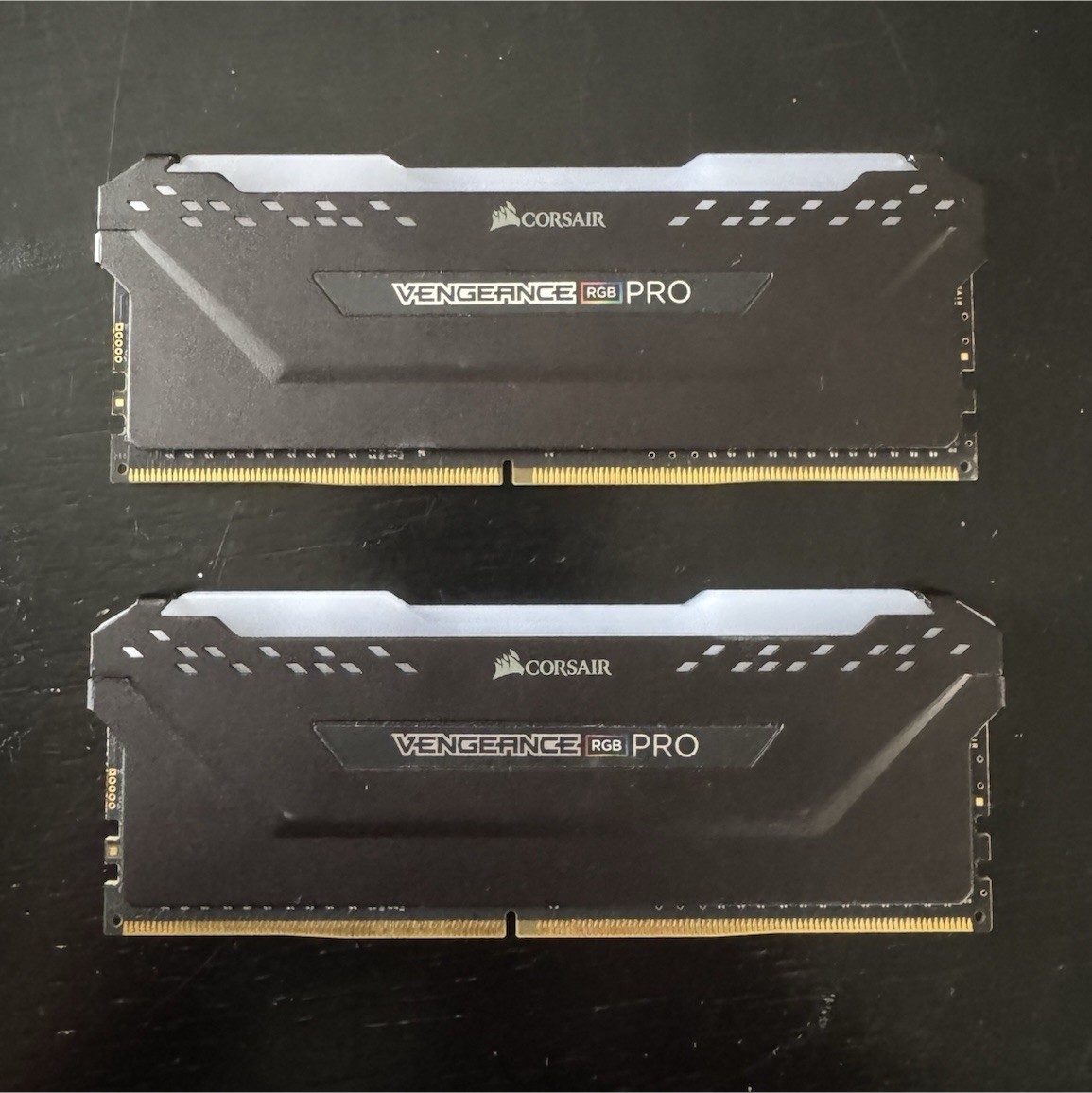 Corsair Vengeance RGB PRO DDR4 16GB (2x8GB) 3200MHz DIMM CMW16GX4M2C3200C16