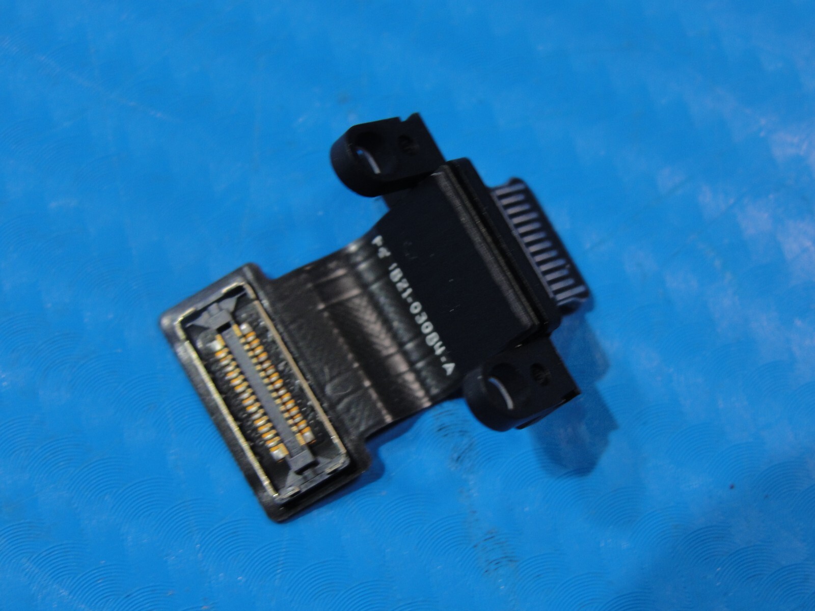 MacBook Pro A2442 14″ Late 2021 MKGR3LL/A Thunderbolt 3 & I/O Board 821-03084-A