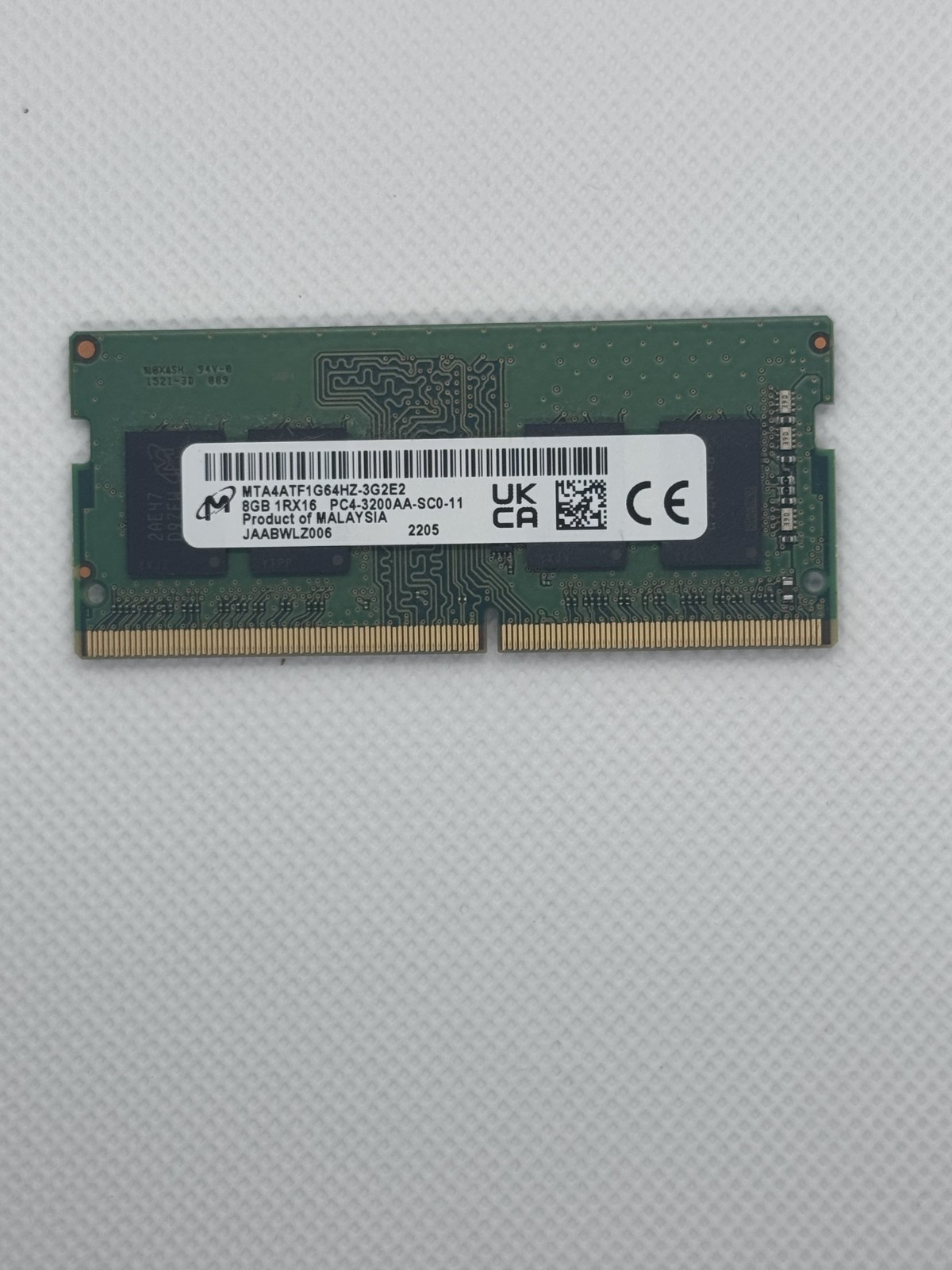 Micron MTA4ATF1G64HZ-3G2E2 8GB 1Rx16 PC4-3200AA-SC0-11 Laptop Memory