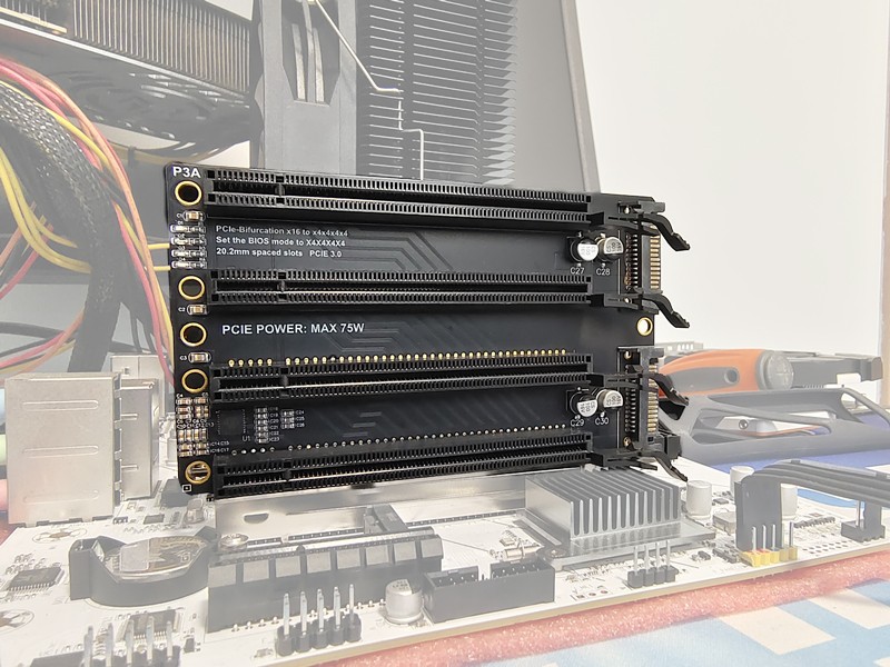 PCIe3.0x16 one to four split gen3 expansion X4X4X4X4 transfer 1 to 4 slots P3A