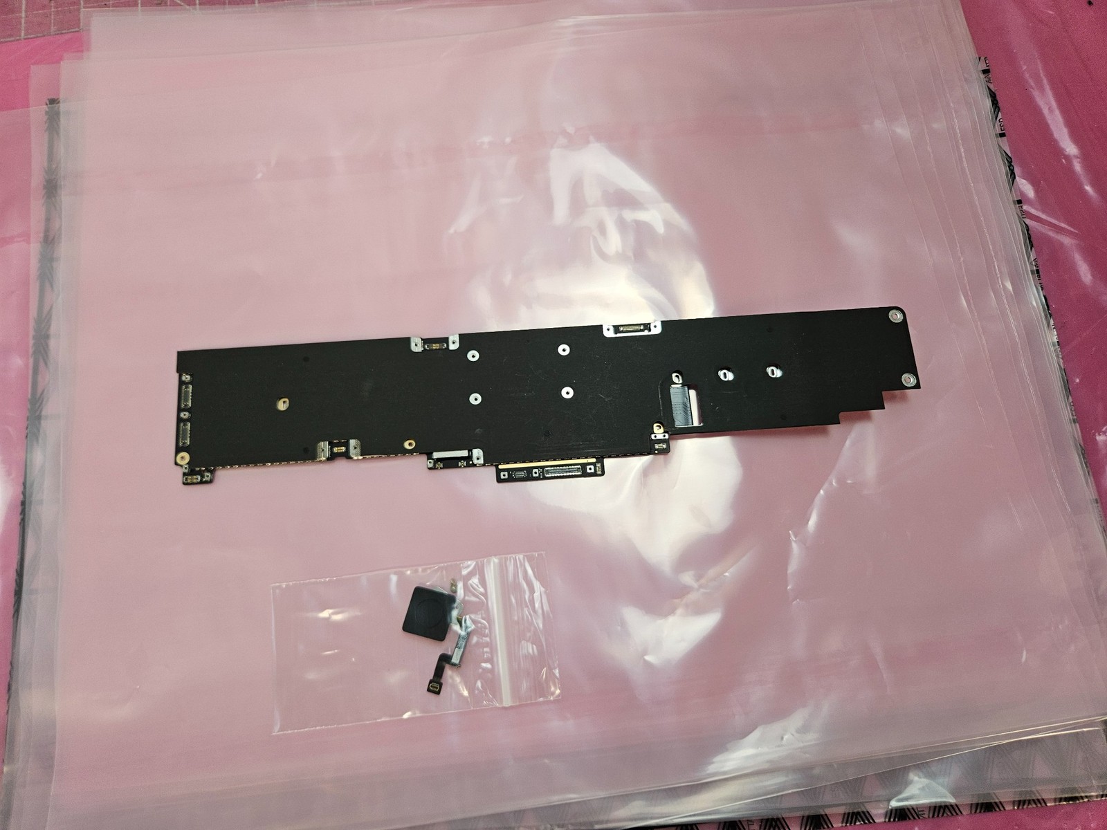 Apple MacBook Air A2681 2022 M2 8/256GB Logic Board +Touch ID 820-02536-A