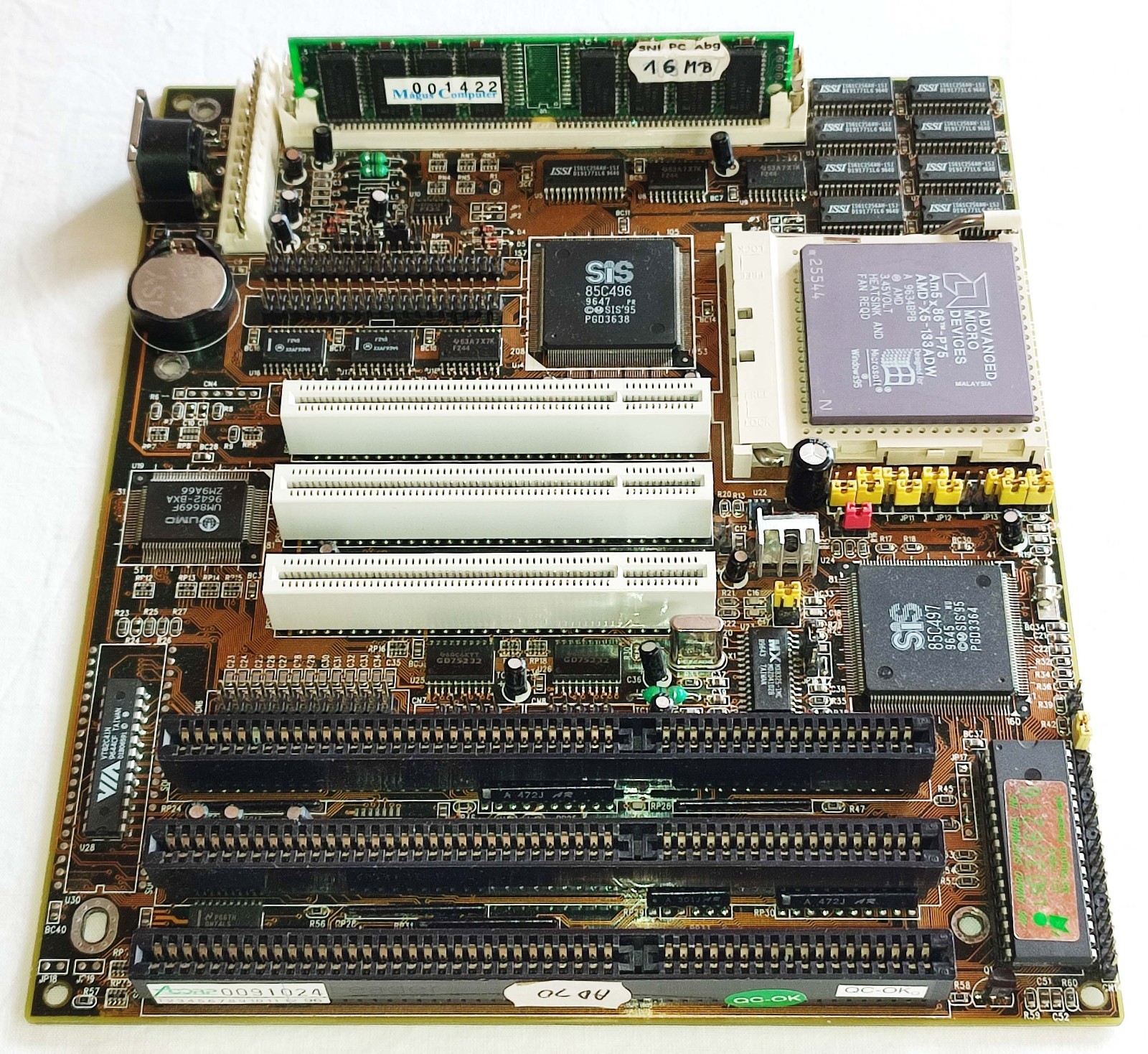 486 MAX – Lucky Star LS-486E Socket 3, AMD 5×86 at 160Mhz, 16MB EDO RAM