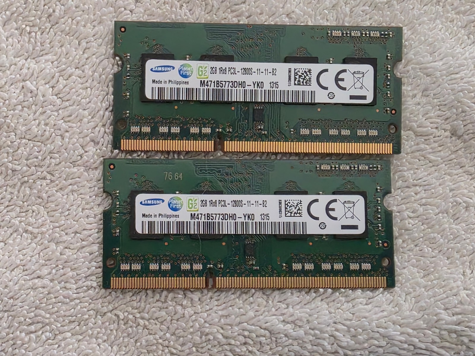 Samsung 4GB (Set of 2 2GB) 1Rx8 PC3l-12800S RAM Memory M471B5773DH0-YK0