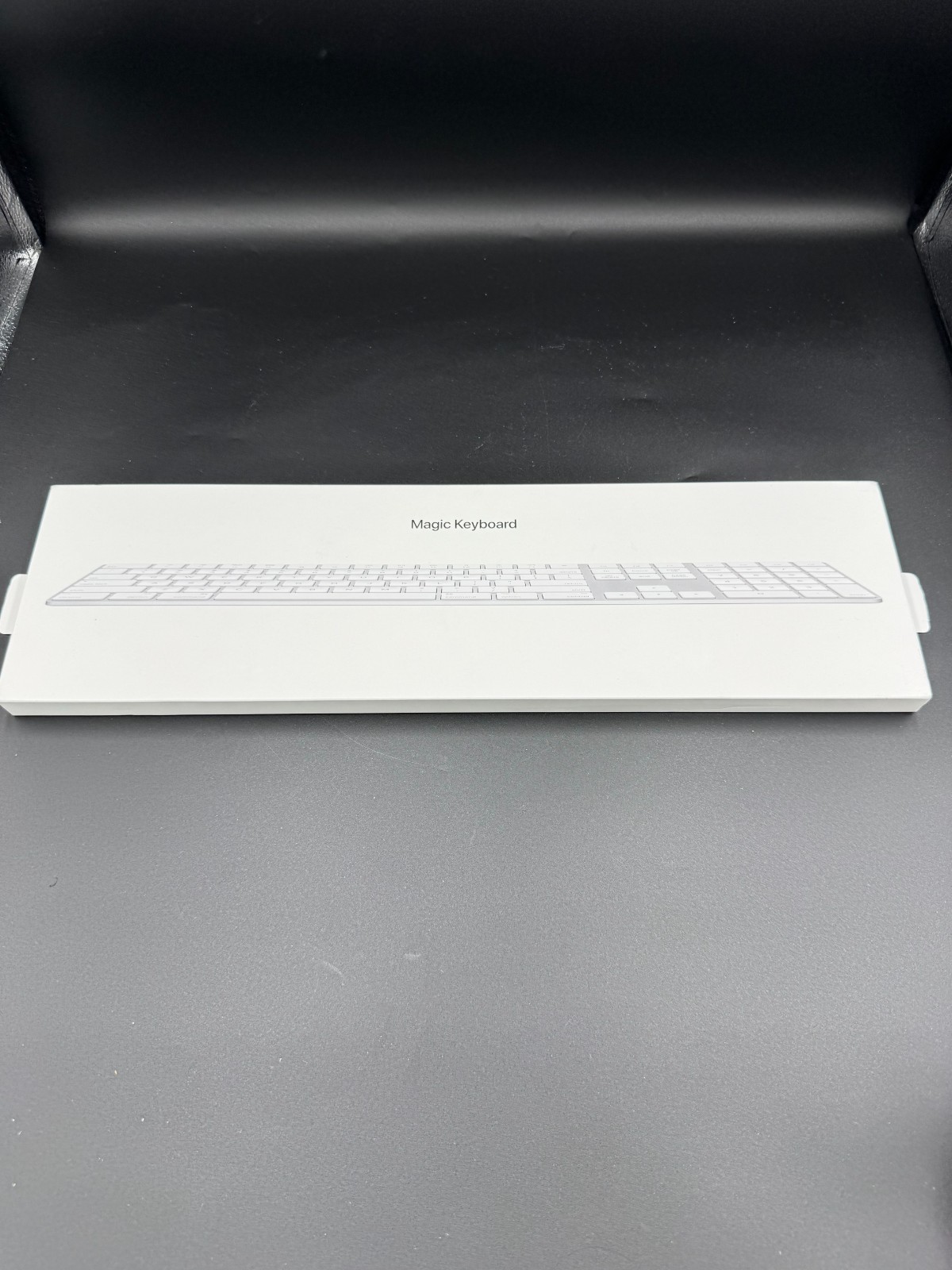 Apple Magic Keyboard MQ052LL/A Box Only with Inserts & Manuals – Very Good Condi