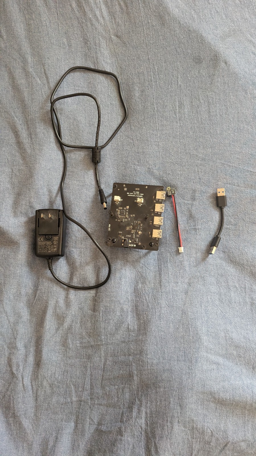 raspberry pi 4 2.5″ expansion board (Suptronics x828)