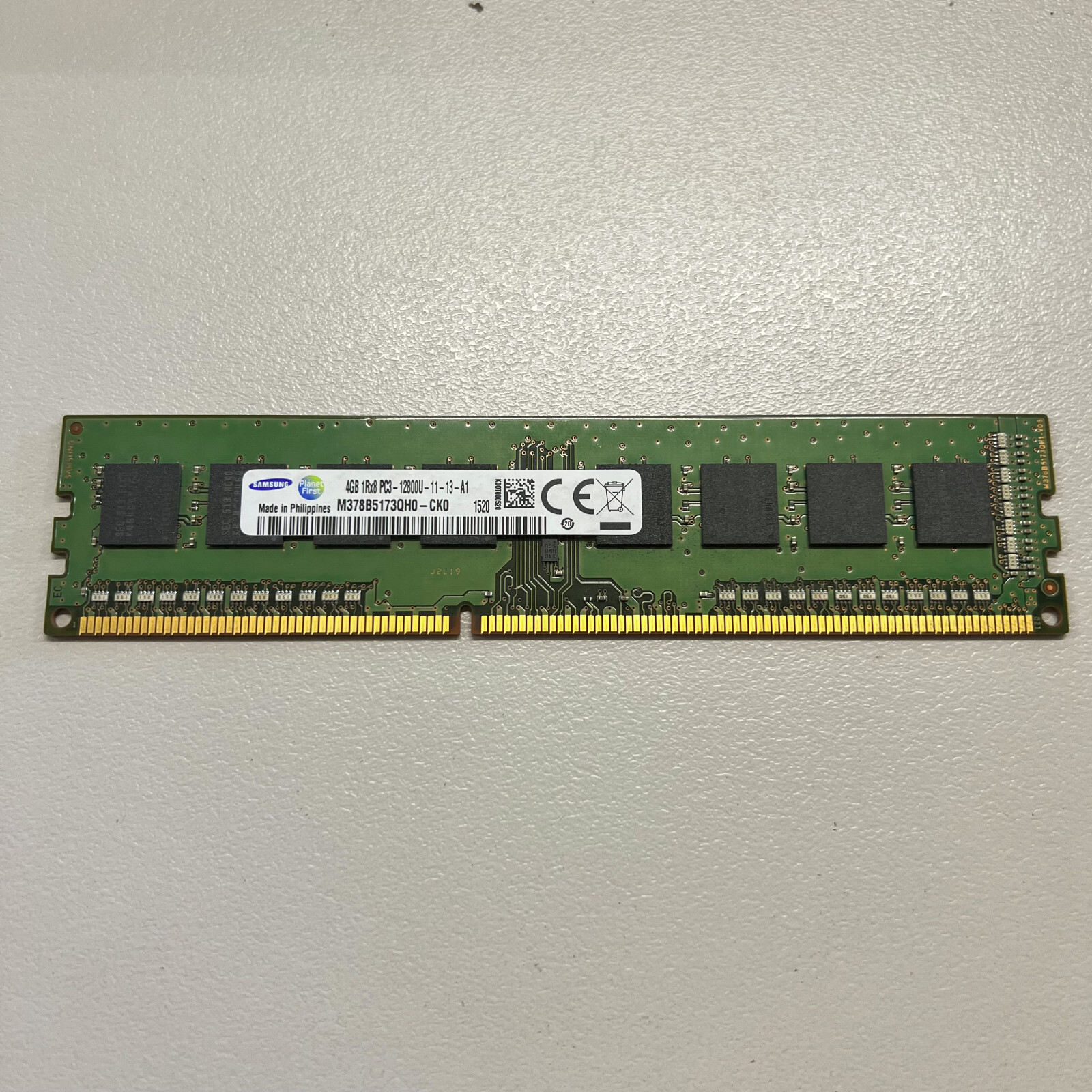 Samsung 4GB DDR3 RAM PC3-12800 1600MHz non-ECC Unbuffered CL11 M378B5173QH0-CK0