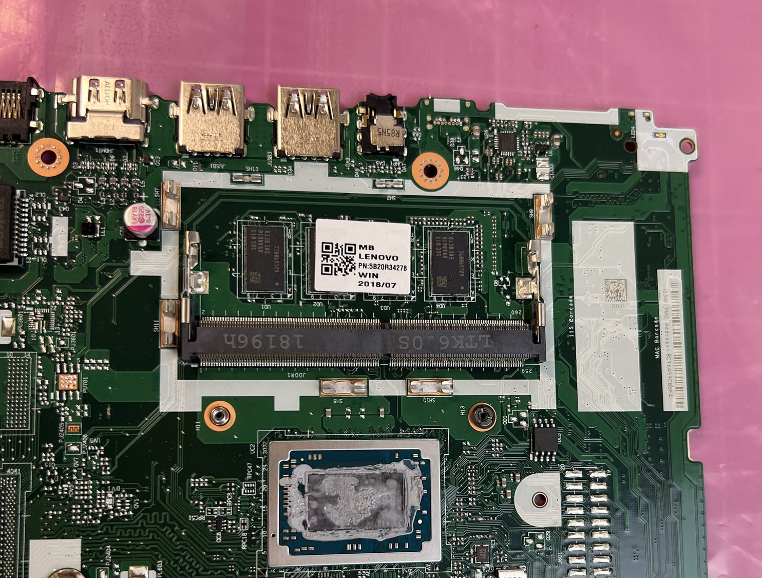Lenovo IdeaPad 330-15ARR AMD Ryzen 5 2500u Motherboard 4GB 5B20R34278 NM-B681
