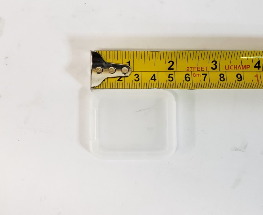 Lot of 100 Used 5cm x 4cm Clear Plastic Cases