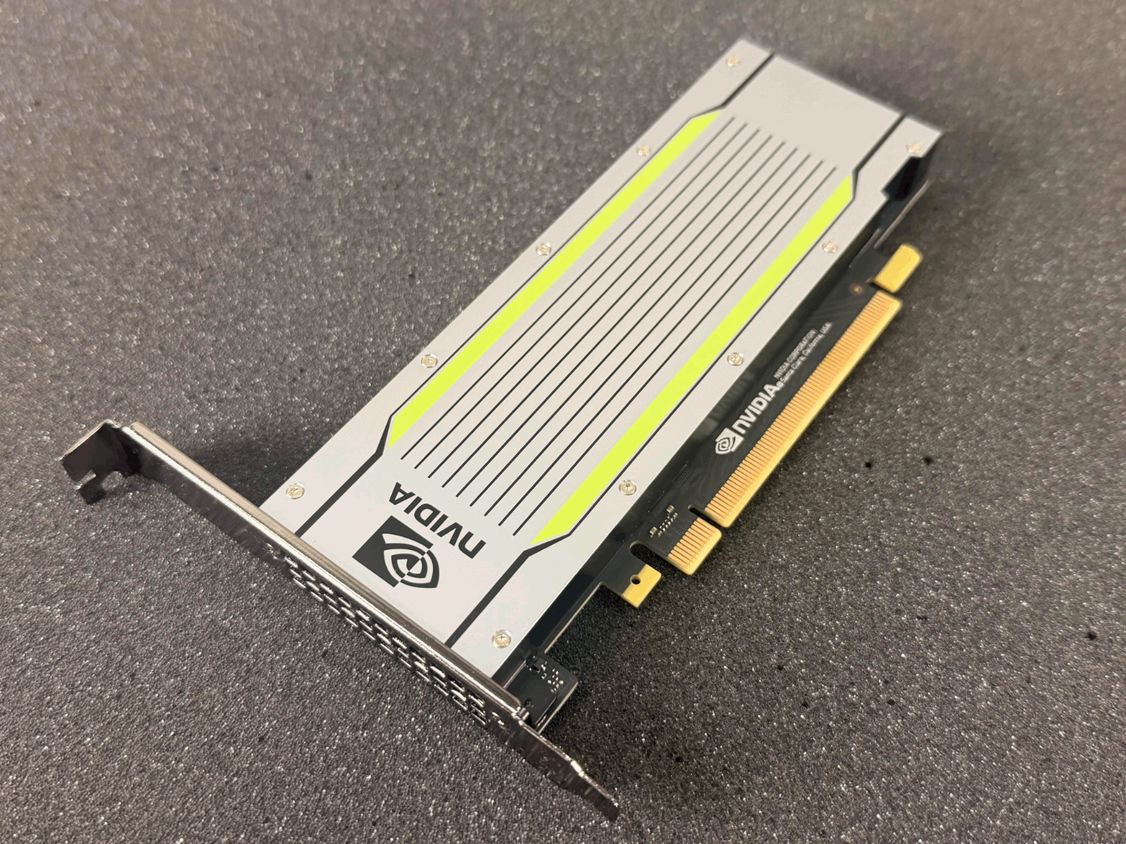 NVIDIA Tesla T4 16GB GDDR6 PCIe 3.0 x16 GPU – 699-2G183-0200-211F – PG183
