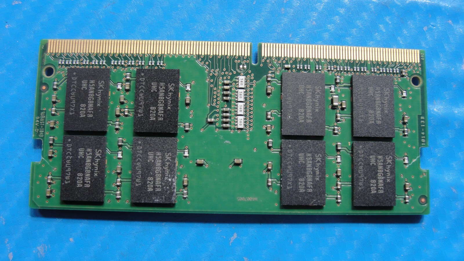Dell 17 7773 SK hynix 16GB 2Rx8 PC4-2400T Memory RAM HMA82GS6AFR8N-UH