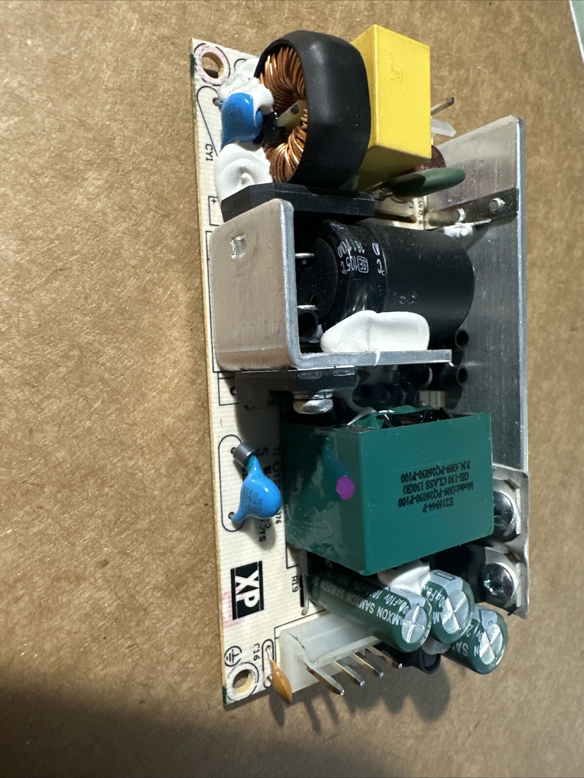 xp power model VCT40US05
