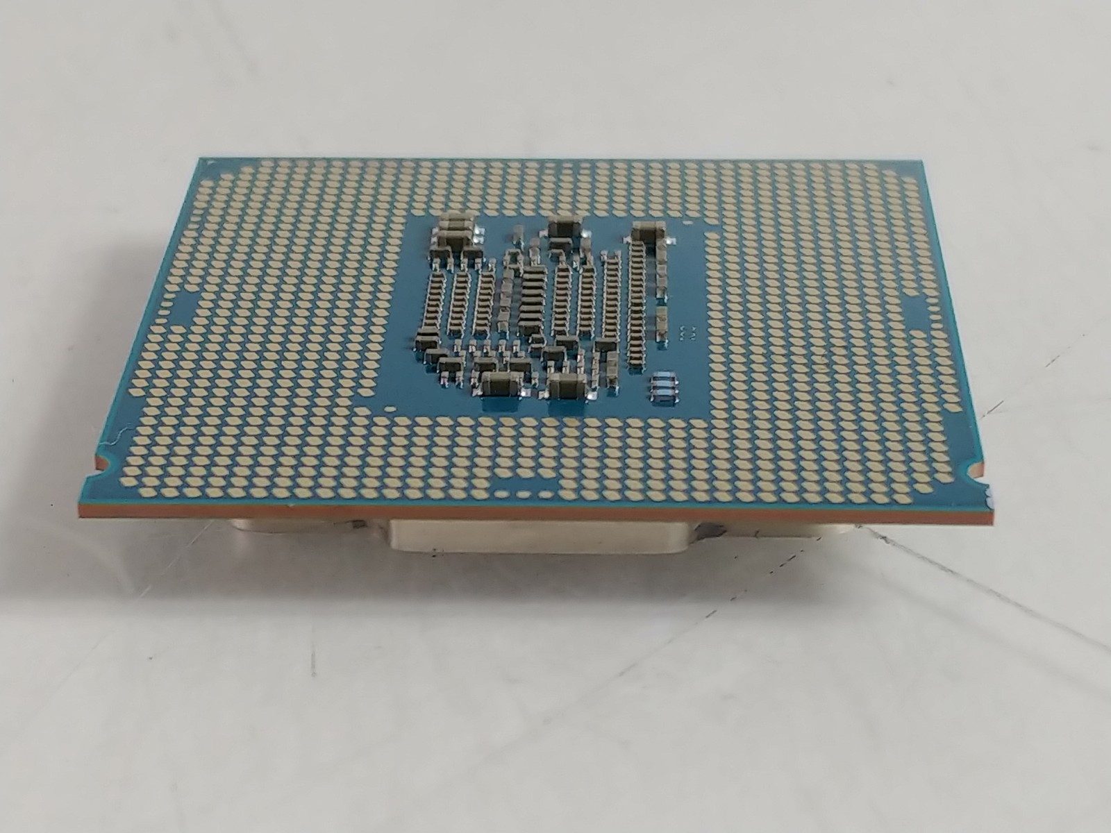 Intel Core i5-7400 3.0 GHz 8 GT/s LGA 1151 Desktop CPU Processor SR32W