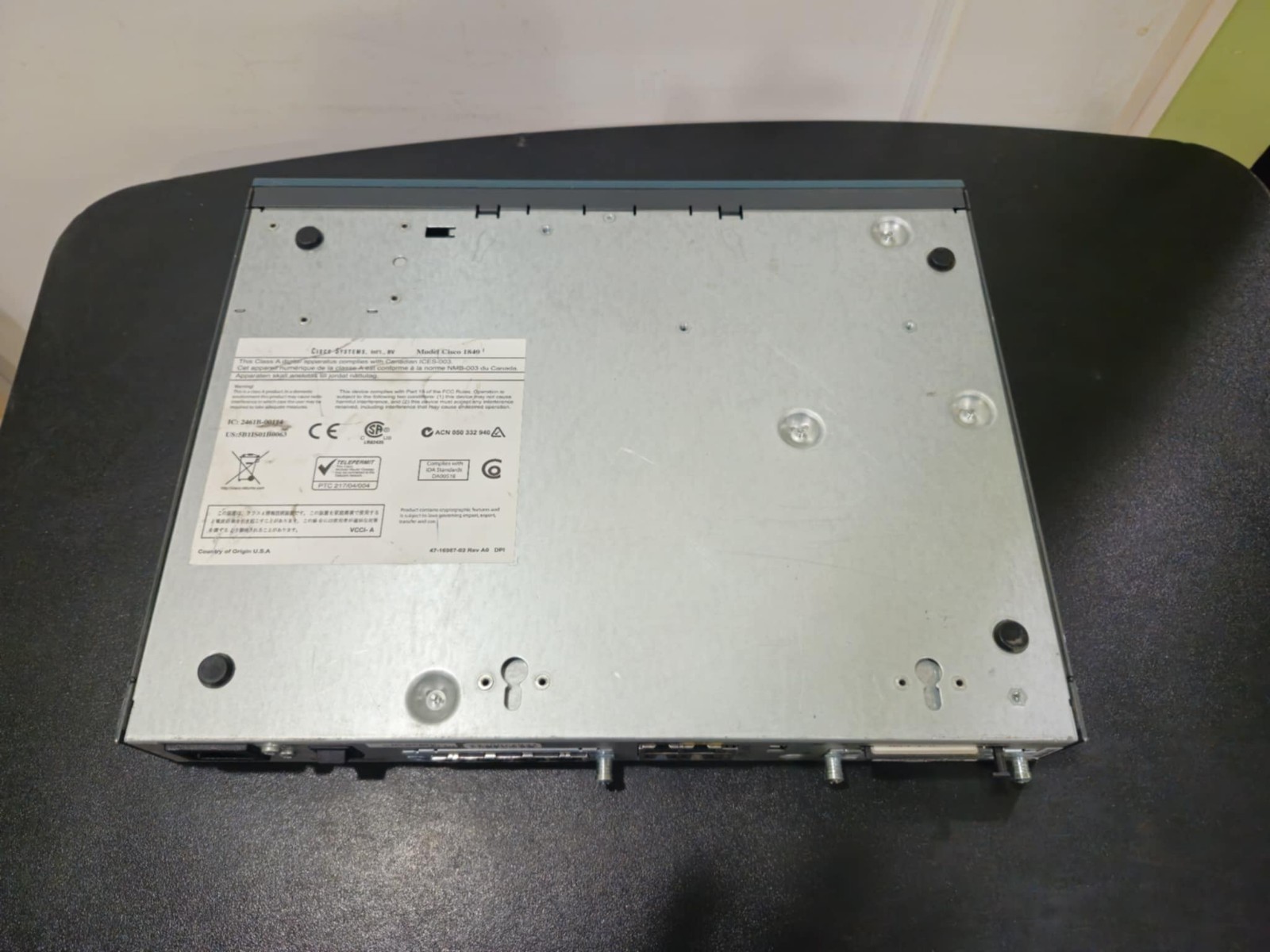 Cisco 1800 1841 Integrated Services Router with interface card IC 2461b-00114
