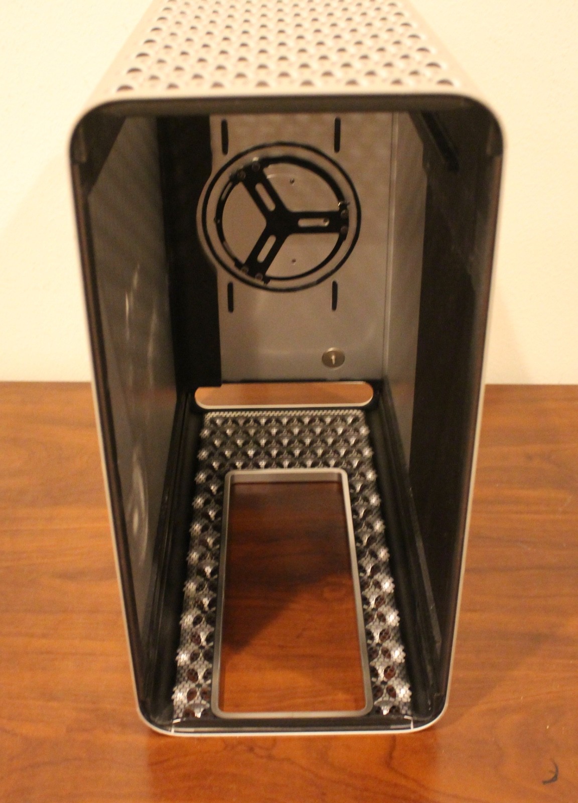 Apple Mac Pro 2019 A1991 Outer Shell Case
