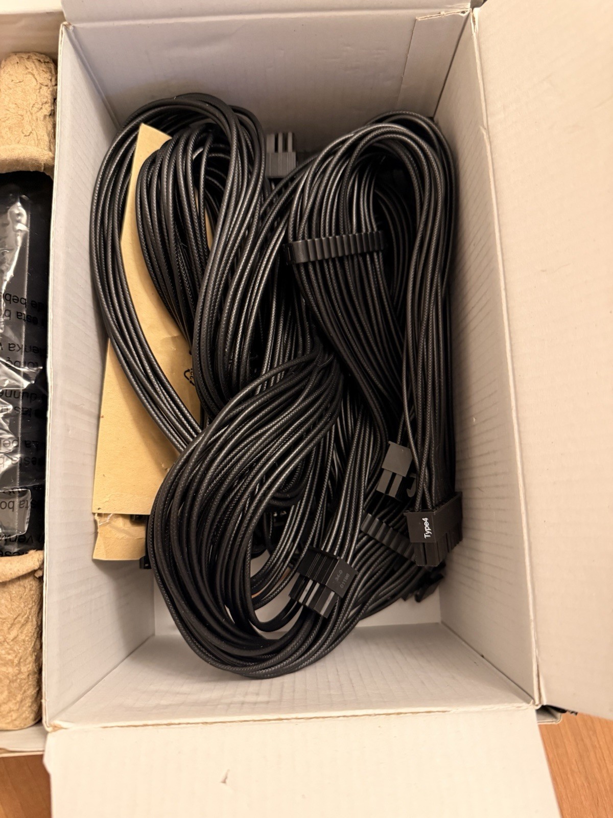CORSAIR HX1200i (2025) Fully Modular Ultra-Low Noise ATX Power Supply Platinum