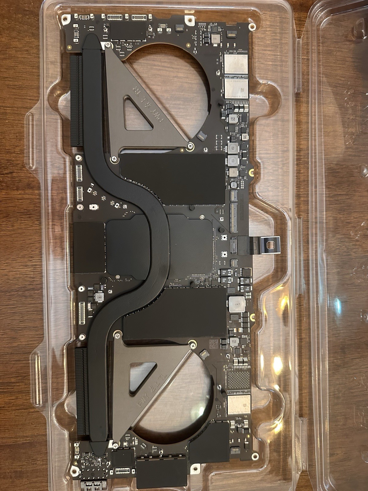 Apple MacBook Pro 14” A2442 Logic Board 820-02098-A Appears Unused Service Part