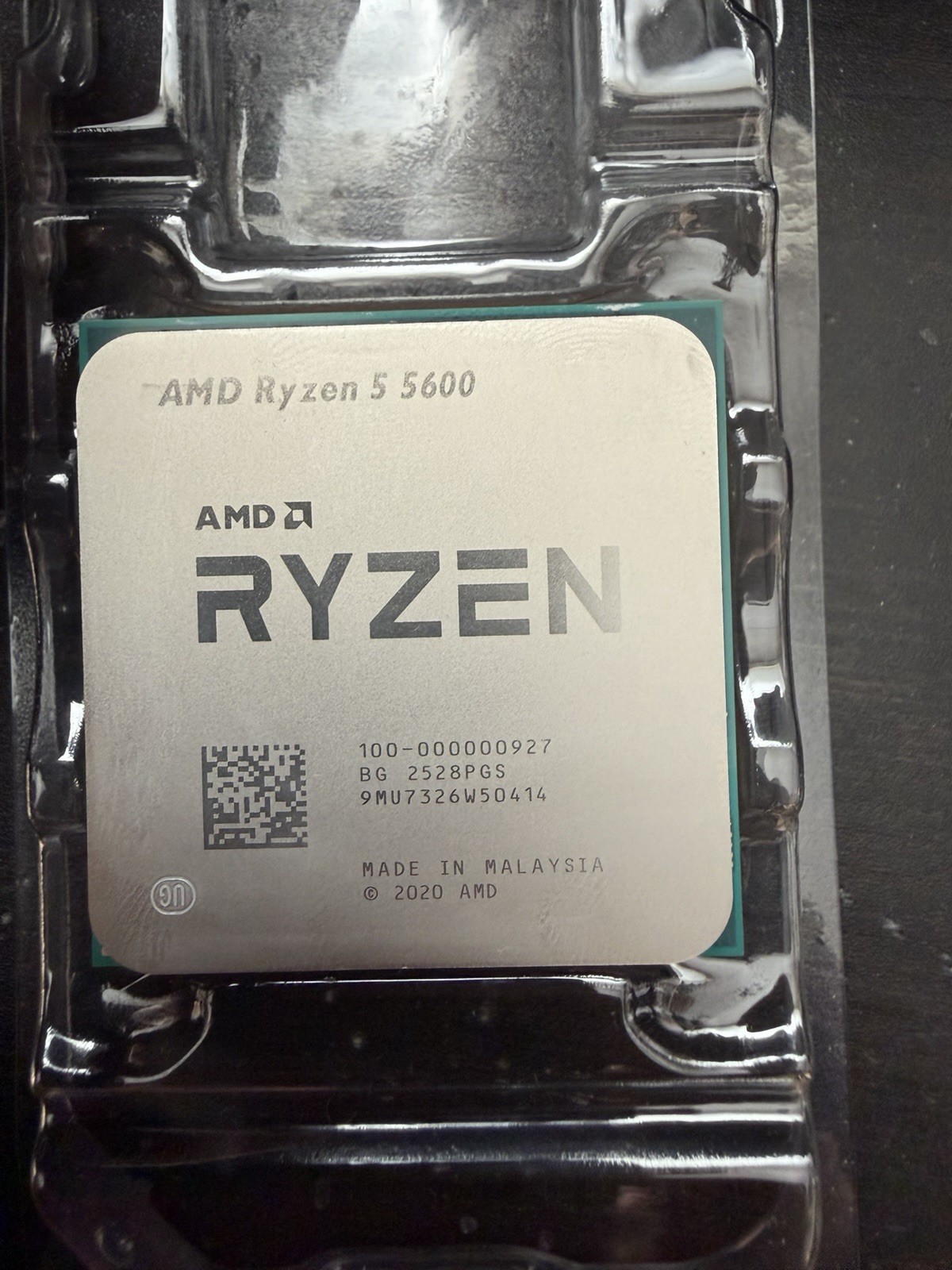 AMD Ryzen 5 5600 Processor (3.5 GHz, 6 Cores, Socket AM4) – 100-100000927BOX