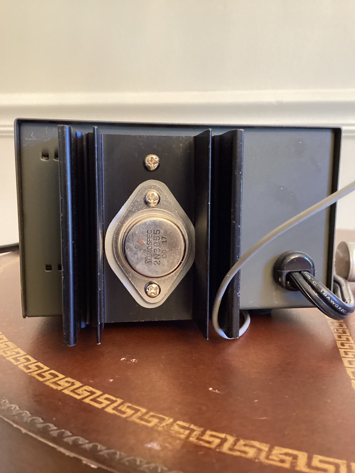 ETI Precision Regulated DC power Supply Model DE301 Powers on