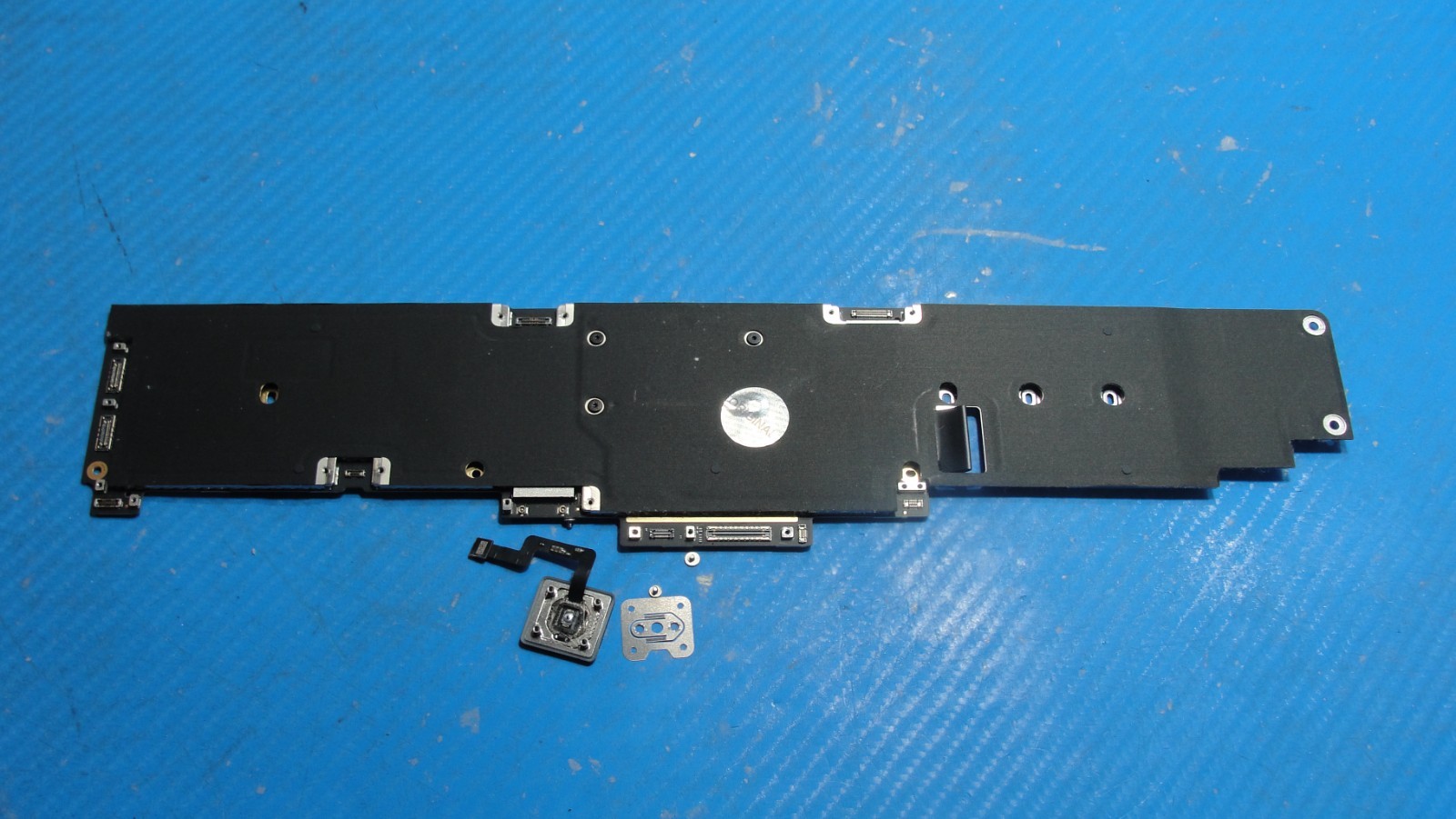 MacBook Air 13″ A2681 Mid 2022 MLY33LL M2 3.49GHz 8GB 8CPU/GPU Logic Board AS IS