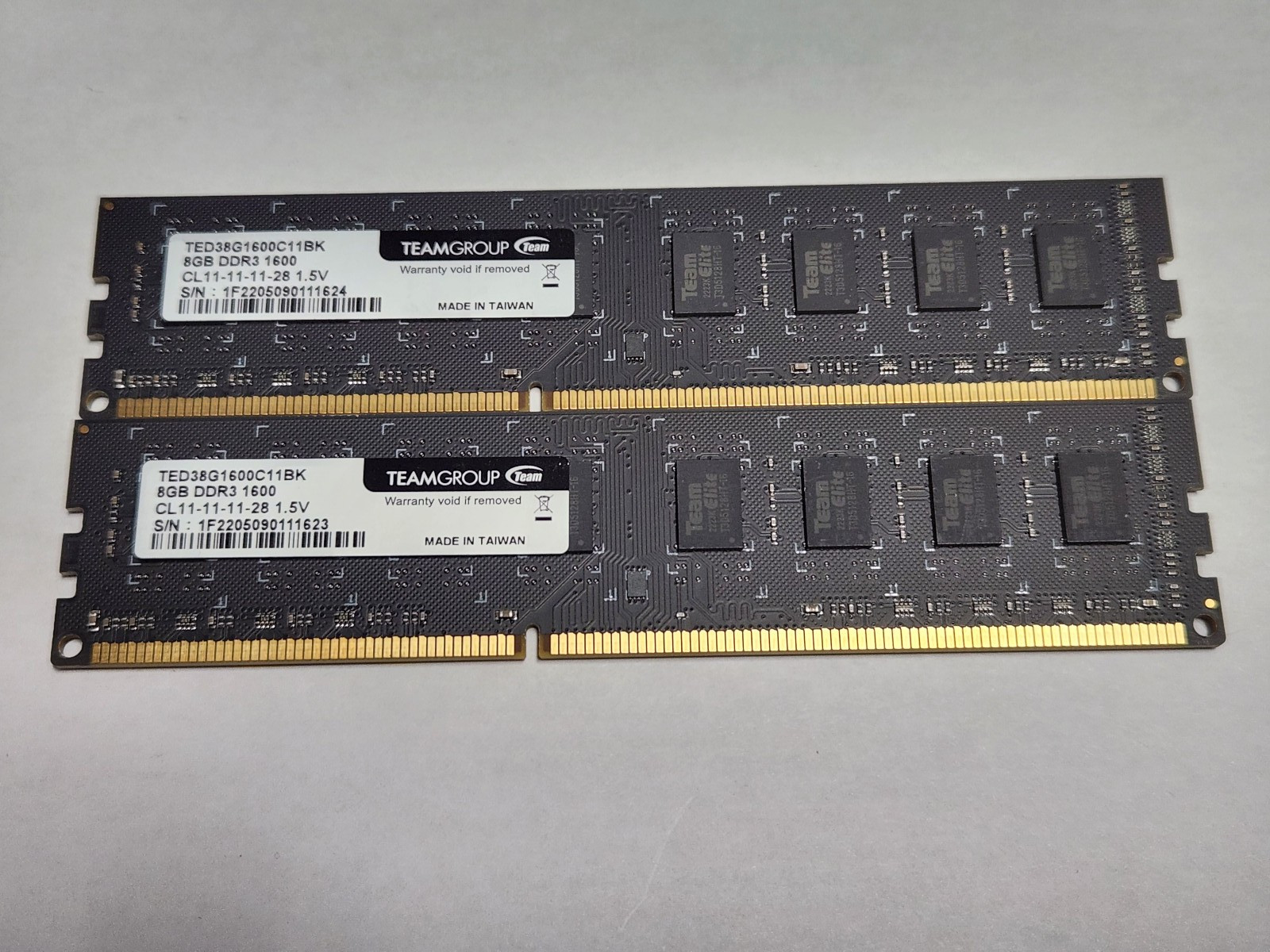 Lot of 2 8GB TeamGroup DDR3 1600 PC3-12800 240Pin Desktop Memory TED38G1600C11BK