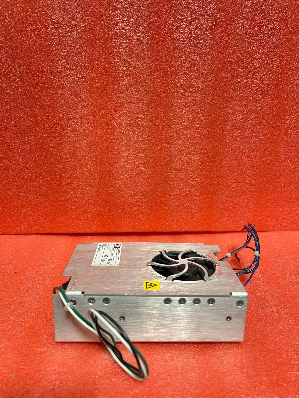 XP Power 10008297 100-240V 400W Power Supply