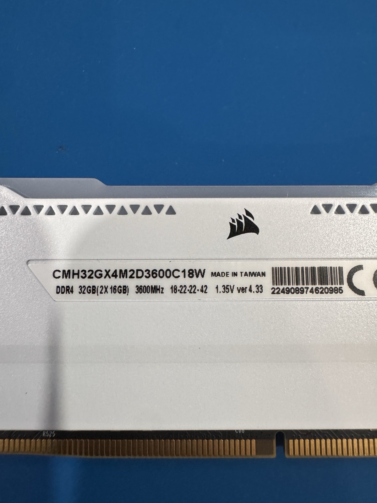 🐶Corsair Vengeance RGB Pro 32GB DDR4 3600MHz Memory White
