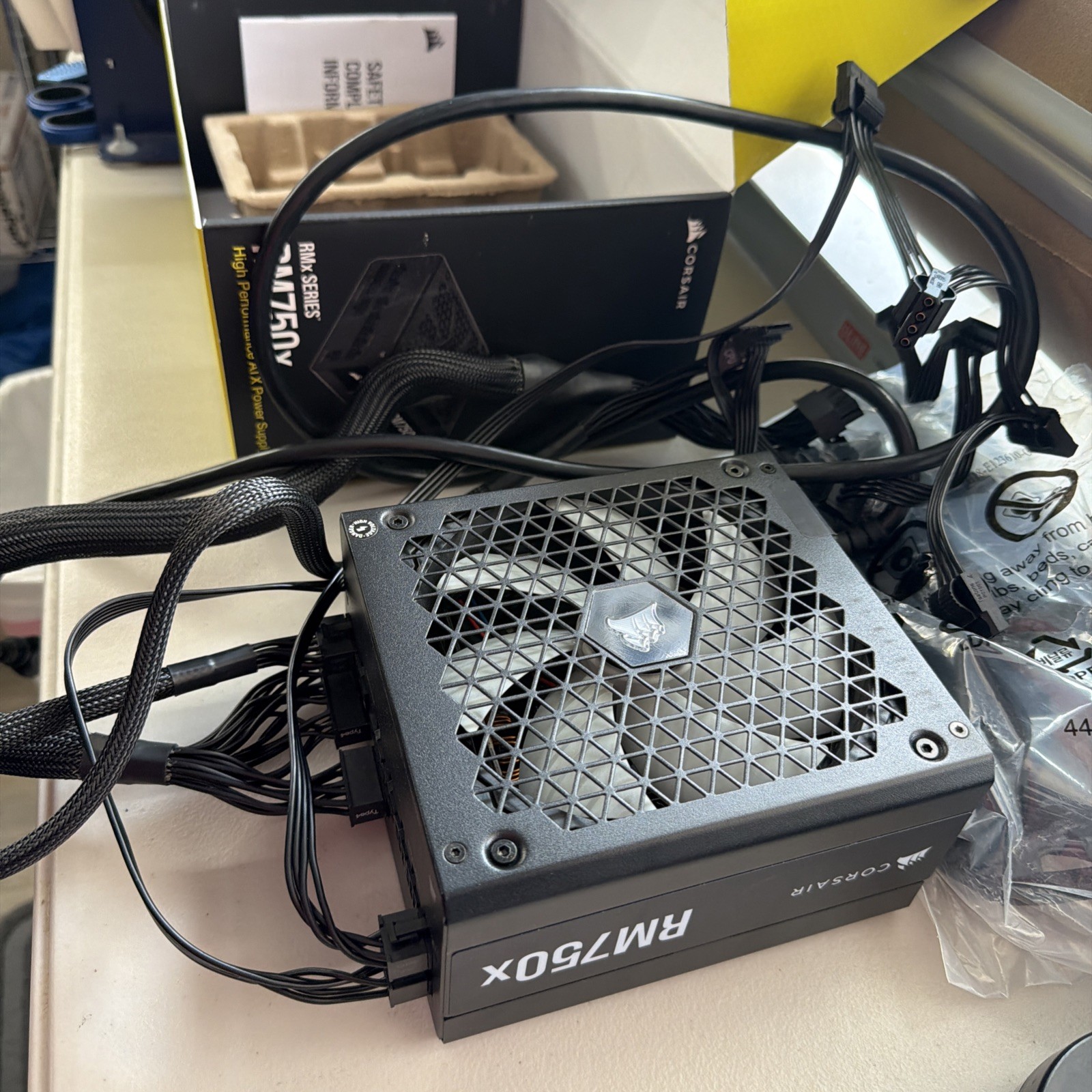 Corsair RM750x ATX Gold power Supply