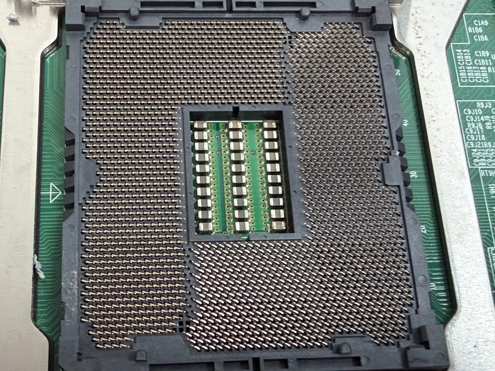 Intel S2600CP2 G56797-510 Intel LGA 2011 2x Xeon E5-2680V2 DDR3 ECC