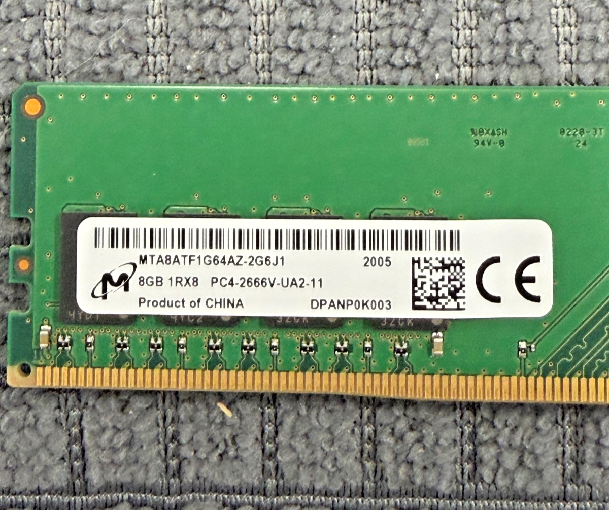 Micron #1 MT8JTF51264AZ-1G6E1 4 GB Memory