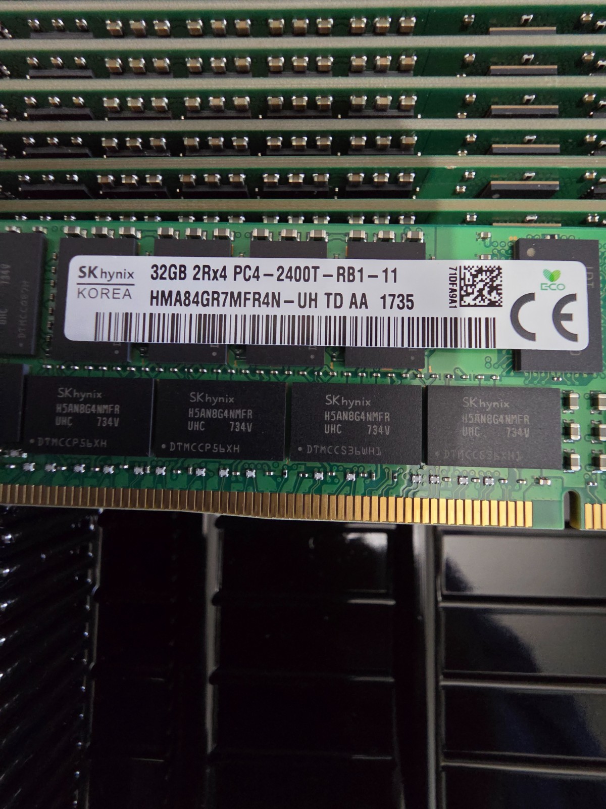 SK Hynix 32GB 2Rx4 PC4-2400T-RB1-11 HMA84GR7MFR4N